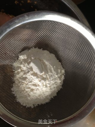 做给妈妈吃的小点心——红糖燕麦酥的做法步骤：5