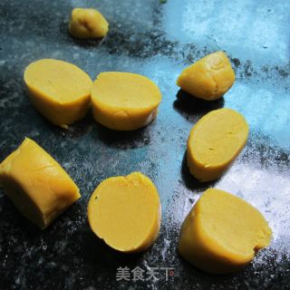菜叶里的小虫虫---南瓜糕的做法步骤：6