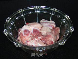 【蘑菇烧排骨】的做法步骤：1