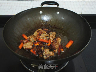 【蘑菇烧排骨】的做法步骤：12