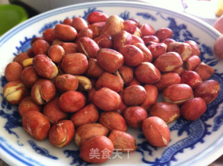 自制无油咸味花生米的做法步骤：6