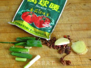 茄汁鲅鱼的做法步骤：2