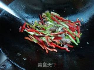 双椒炒鸡杂的做法步骤：7