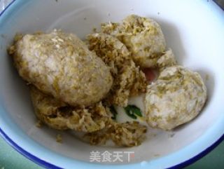 酸菜馅儿菜团子的做法步骤：6