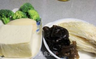 香辣砂锅豆腐的做法步骤：1