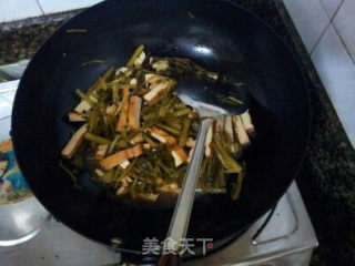 酸菜香干的做法步骤：7