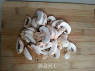 鲜蘑猪肉馄饨的做法步骤：3
