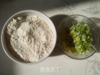 香酥肉饼的做法步骤：1
