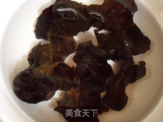 山药黑木耳的做法步骤：1