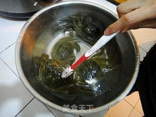 清蒸大闸蟹的做法步骤：1