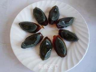 剁椒皮蛋的做法步骤：2