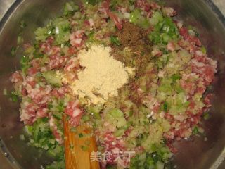 内蒙呼市烧麦的做法步骤：2