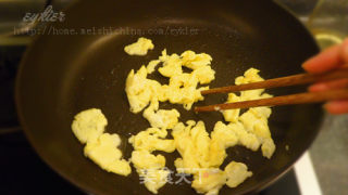 没有螃蟹的【蛋炒饭】的做法步骤：2