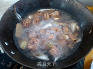 土豆烧鸡腿的做法步骤：7