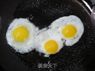 一口一个的迷你荷包蛋（一）的做法步骤：5