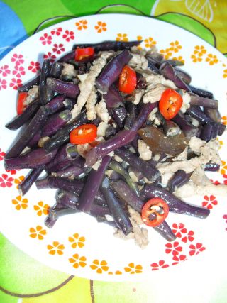 肉丝炒紫豆角的做法步骤：7