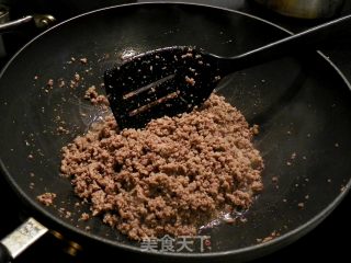 泡椒牛肉末的做法步骤：1