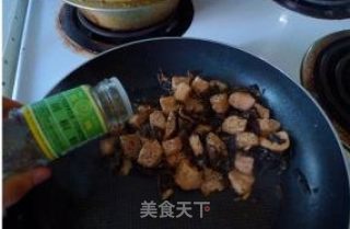 梅干菜烧三文鱼的做法步骤：8