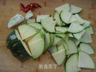 辣炒倭瓜片的做法步骤：1