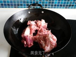 大骨炖榛蘑的做法步骤：5
