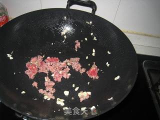 牛肉炒饭的做法步骤：2