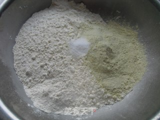 酱油圈泡面鱼的做法步骤：1