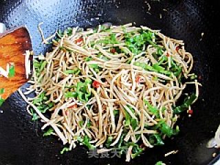 双椒豆腐丝的做法步骤：7