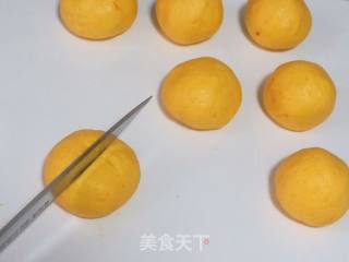 【造型南瓜饼】的做法步骤：10