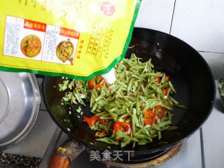 酱香扁豆丝的做法步骤：7