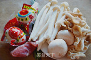 金汤菌菇的做法步骤：1