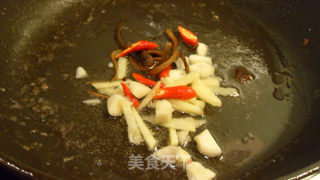 茶树菇炒嫩牛肉的做法步骤：8