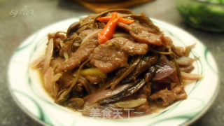 茶树菇炒嫩牛肉的做法步骤：12