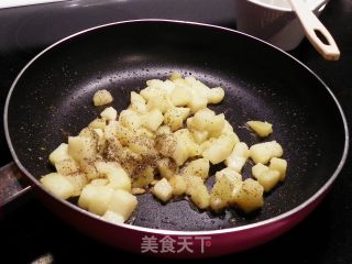 土豆煎蛋卷的做法步骤：4
