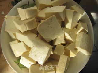 胖头鱼豆腐汤的做法步骤：2