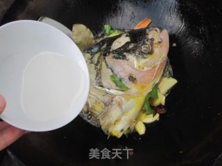 胖头鱼豆腐汤的做法步骤：6