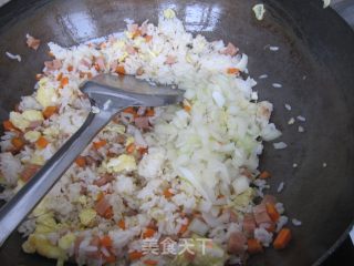 扬州炒饭的做法步骤：9