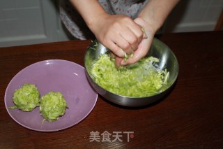 【西葫芦卷】---从小吃到大的菜卷的做法步骤：7