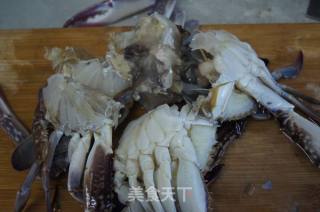 家常宴客菜--粉丝蟹煲的做法步骤：2