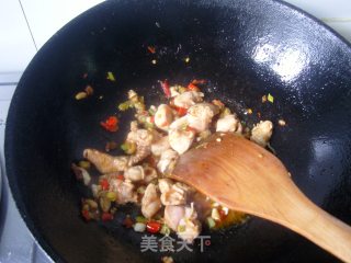 鱼香兔丁的做法步骤：6