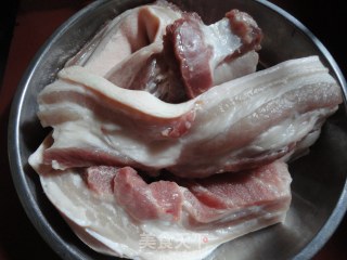 回味无穷----------酱肉的做法步骤：2
