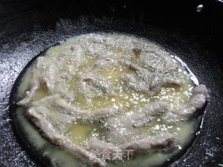 从此爱上糖醋味-----------糖醋里脊肉的做法步骤：4