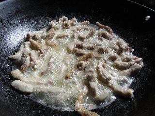 从此爱上糖醋味-----------糖醋里脊肉的做法步骤：5