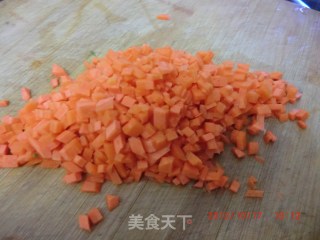 什锦炒饭的做法步骤：3