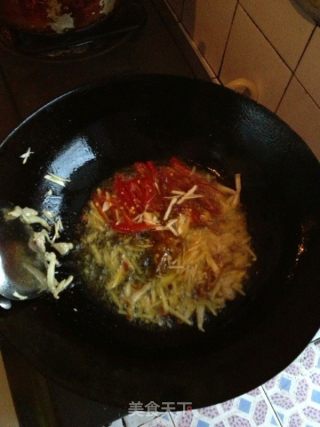酸辣土豆丝的做法步骤：3
