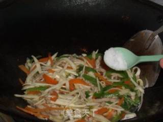 茭白青椒炒肉丝的做法步骤：8