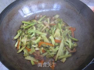 胡萝卜西兰花的做法步骤：12