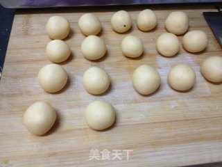南瓜黑芝麻汤圆的做法步骤：11