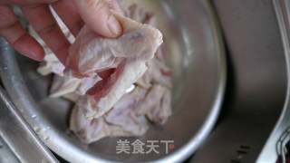 一滴油也不放也能做出美味鸡翅——【无油版鸡翅】的做法步骤：1