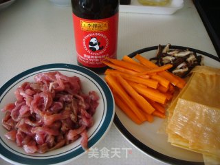 蚝油腐竹卷的做法步骤：1
