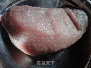 轻松自制小零食--------猪肉松的做法步骤：1